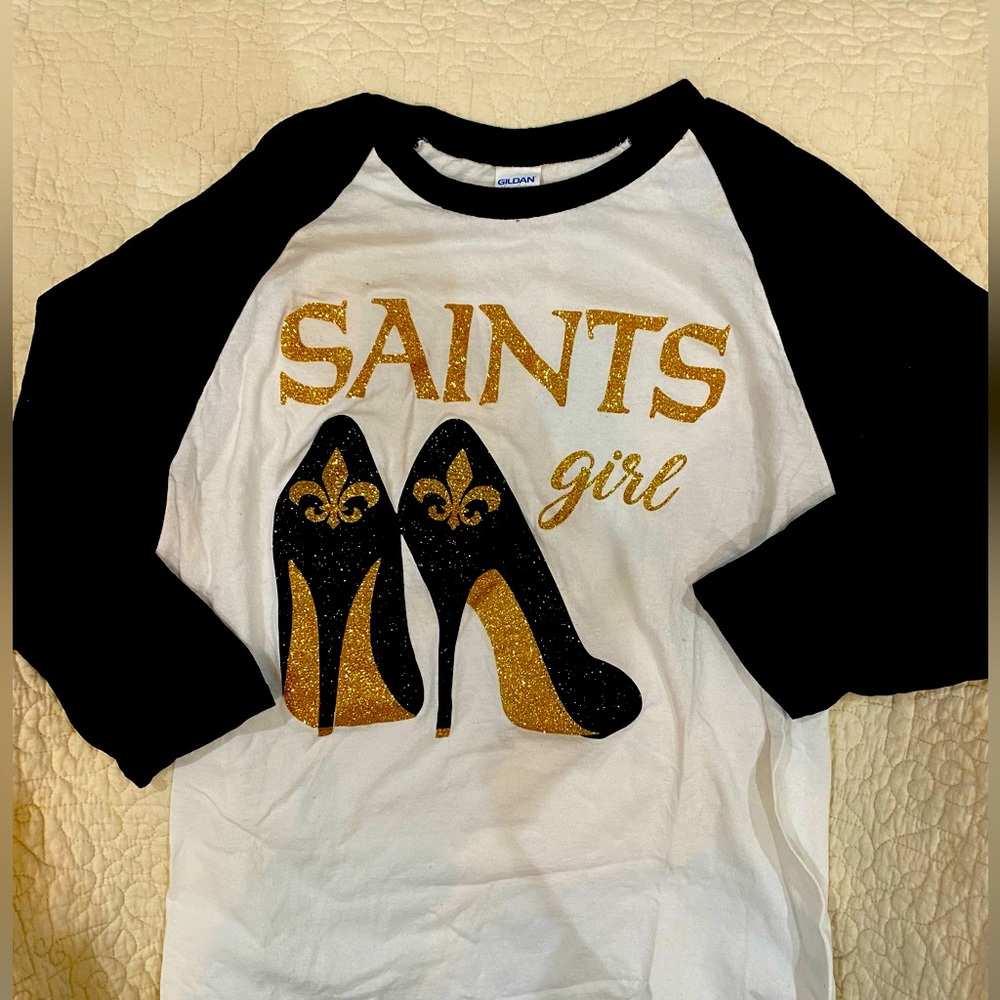 Saints T-shirt, Black and Gold glitter in size L